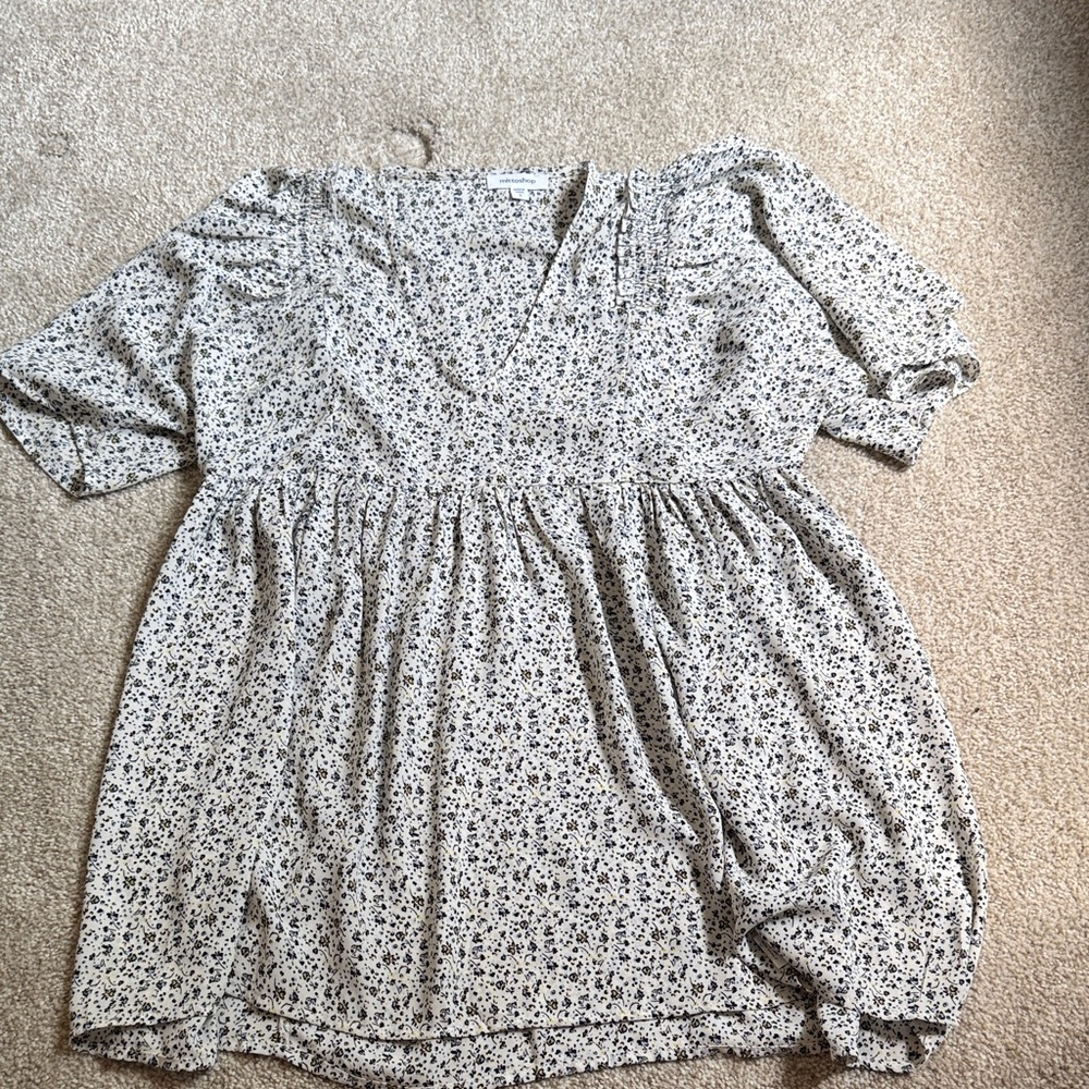Mittoshop Black and White Floral Blouse